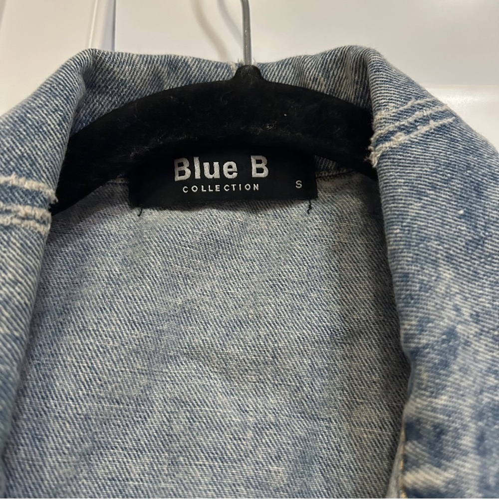 Blue B Collection Distressed Denim Jacket Light Blue Size Small - Picture 2 of 4